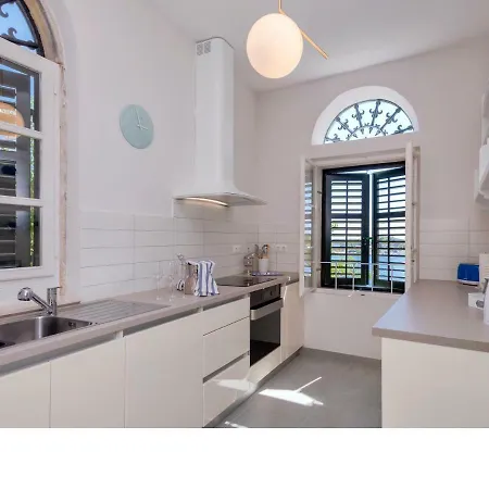 Apartment Marchi Hvar Town